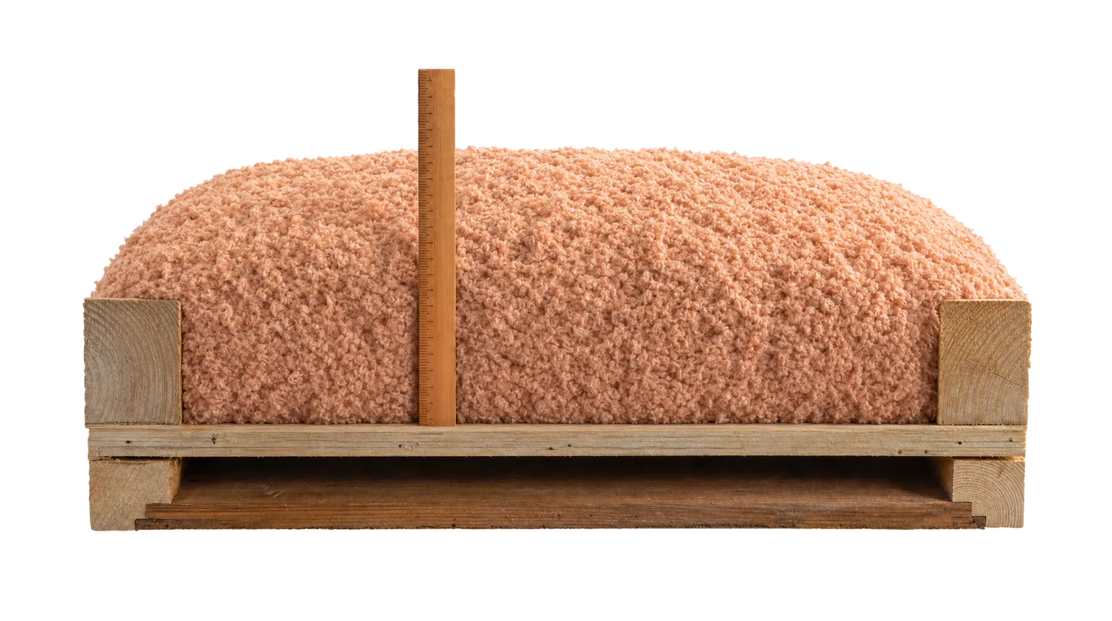 Grenier isole a R-60, epais tapis bombe